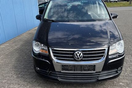 VW Touran 229.605 km 1.800 € Husum 25813