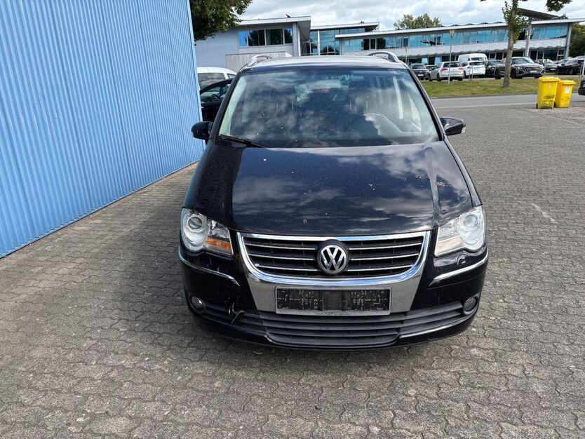 VW Touran 229.605 km 1.800 € Husum 25813
