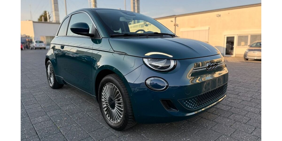 Fiat 500e 11.750 km 17.290 &euro; Alsdorf-Hoengen (bei Aachen) 52477