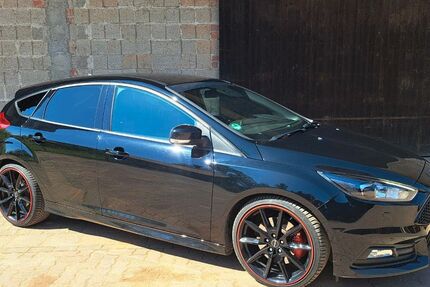 Ford Focus 185.000 km 10.490 &euro; Münchhausen 35117