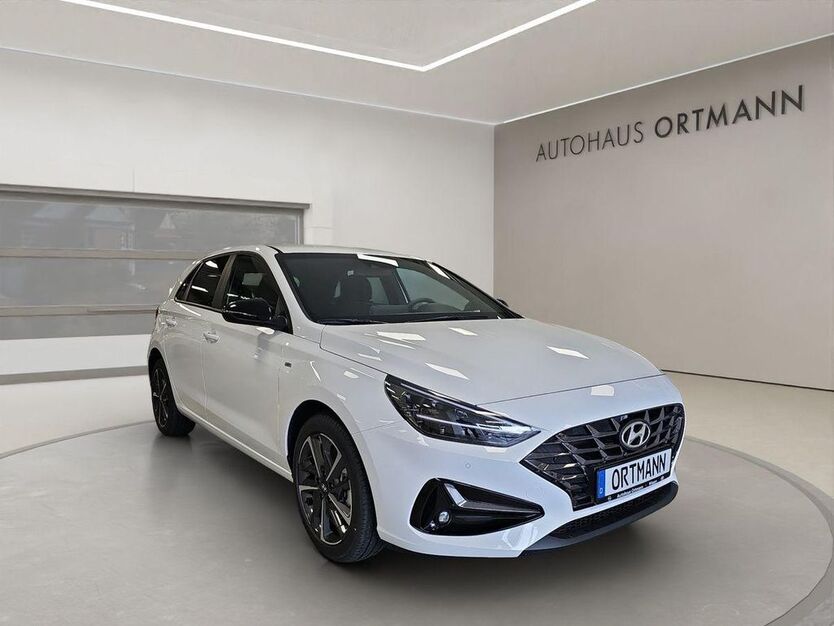 Hyundai i30 16.100 km 25.990 € Wissen 57537