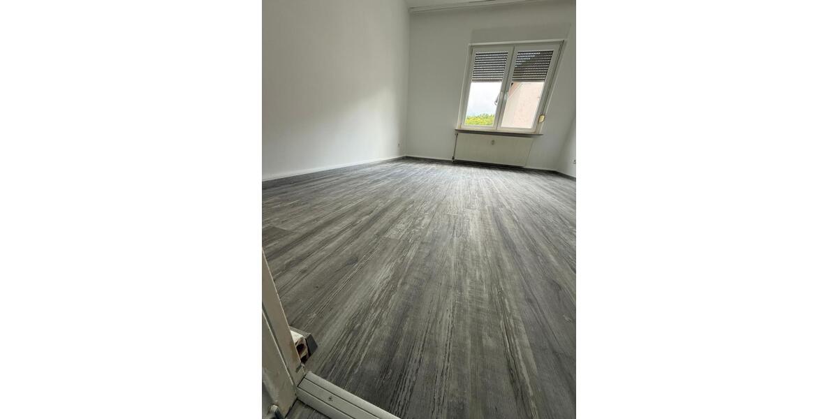 Etagenwohnung Iserlohn Letmathe - 5 Zimmer, 95 m&sup2;, 950&euro; | Angebot:26615561