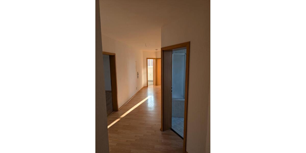 Dachgeschoßwohnung Chemnitz Kapellenberg - 3 Zimmer, 75 m&sup2;, 62.800&euro; | Angebot:26926346