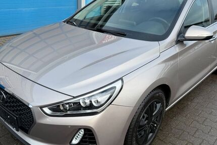 Hyundai i30 72.795 km 15.490 &euro; Mörschbach 55494