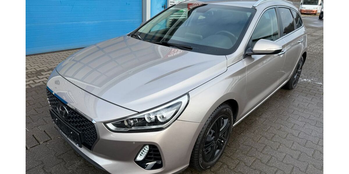 Hyundai i30 72.795 km 15.490 &euro; Mörschbach 55494