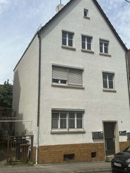 Haus zum Kaufen in Stuttgart 470.000 € 139 m²