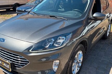 Ford Kuga 49.570 km 22.499 &euro; Bad Kötzting 93444