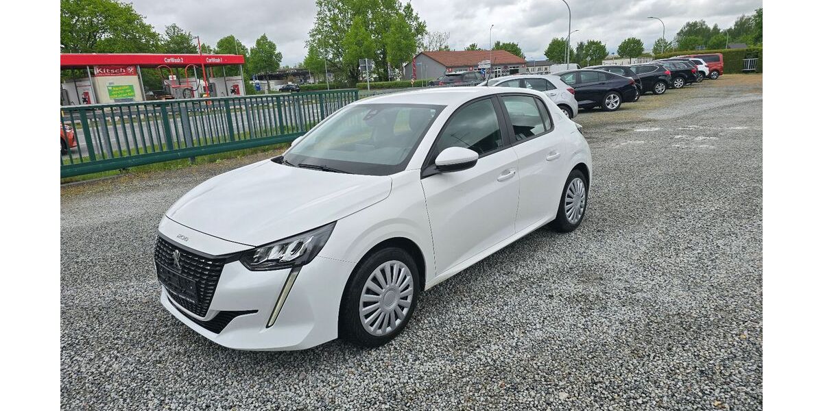 Peugeot 208 82.900 km 8.950 &euro; Neuruppin 16816