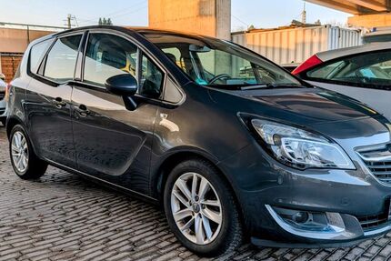 Opel Meriva 149.000 km 5.750 &euro; München 81825