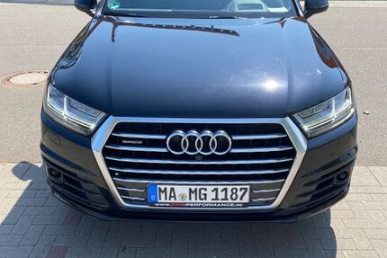 Audi Q7 222.000 km 25.900 &euro; Mannheim 68159