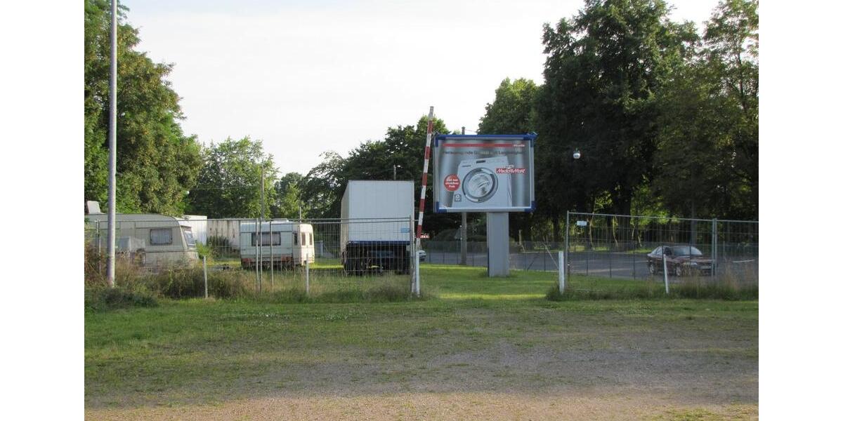 Freigelände Gewerbe-, bzw. Ausstellungsfläche in 31582 Nienburg zimmer