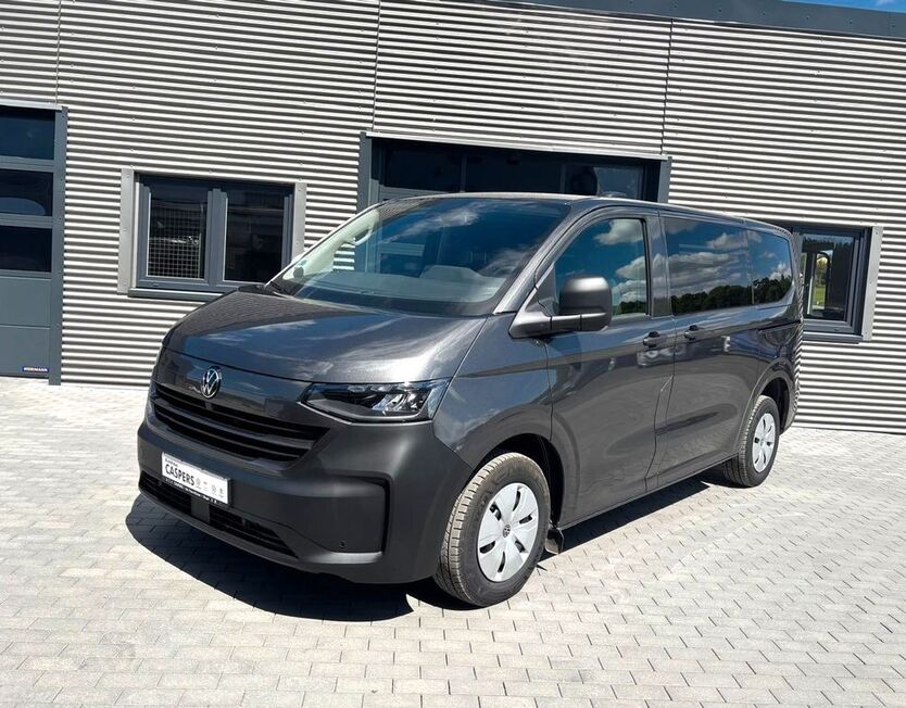 VW T7 Caravelle 7.461 km 43.999 € Birgel 54587