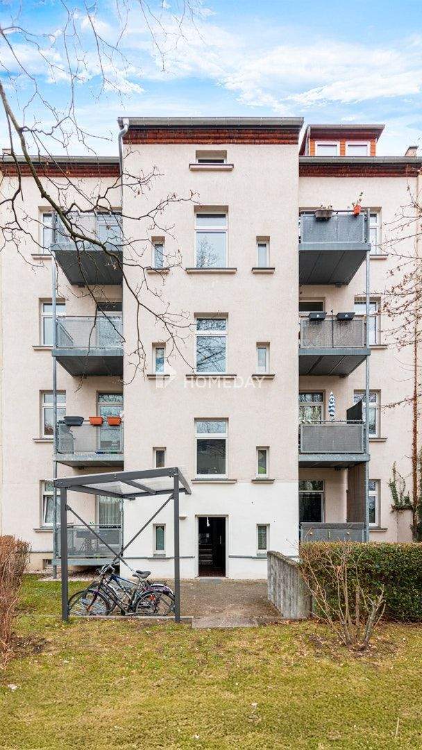 Gemütliche 2-Zimmer-Wohnung mit Balkon, EBK und Abstellkammer im sanierten Denkmalhaus 2 zimmer