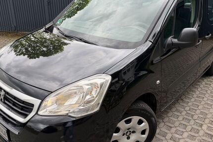 Peugeot Partner 78.000 km 8.399 &euro; Düsseldorf 40231
