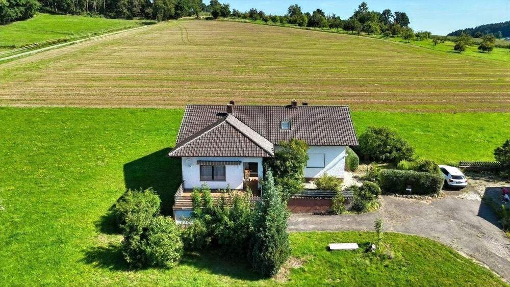 Einfamilienhaus Schorndorf Knöbling - 6 Zimmer, 142 m&sup2;, 299.000&euro; | Angebot:25687339