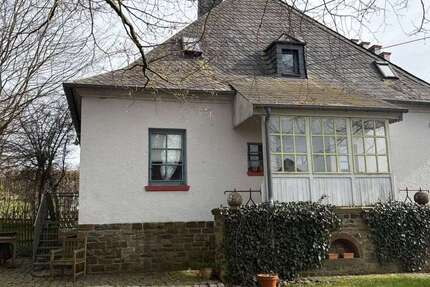 Haus zum Kaufen in Winterspelt-Elcherath 365.000 € 210 m² - Haus Winterspelt-Elcherath Elcherath | Angebot:27026331