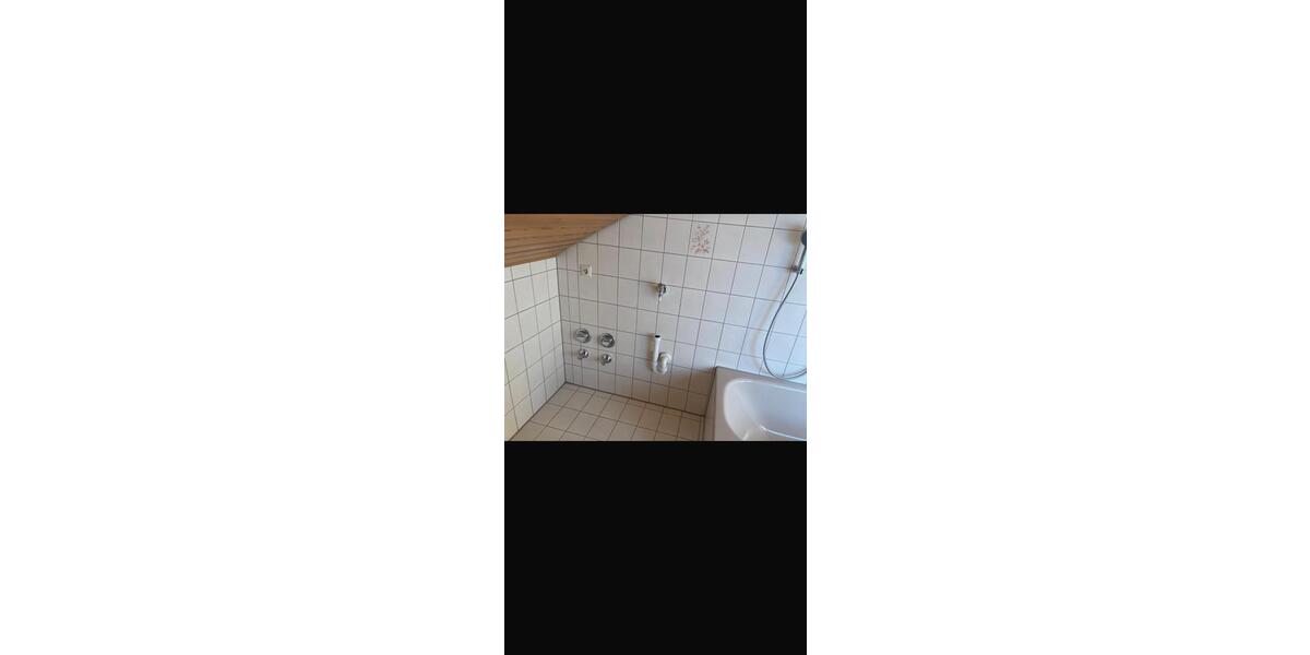 Dachgeschoßwohnung Ottersweier - 2 Zimmer, 70 m&sup2;, 540&euro; | Angebot:26268859