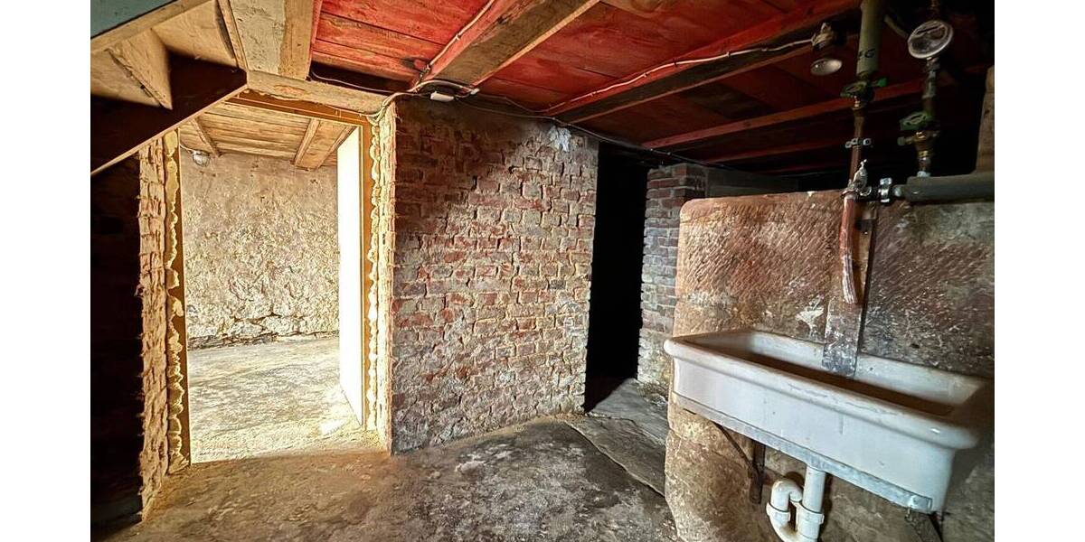 Einfamilienhaus Neustadt (Hessen) Neustadt - 6 Zimmer, 145 m&sup2;, 139.000&euro; | Angebot:25775610