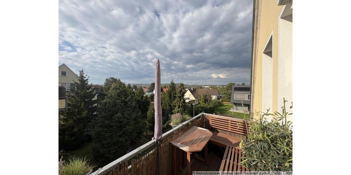 Dachgeschoßwohnung Dresden Pieschen - 2.5 Zimmer, 62 m&sup2;, 511&euro; | Angebot:26299317