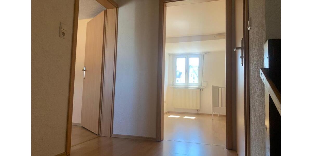 Doppelhaushälfte Giengen an der Brenz - 5 Zimmer, 120 m&sup2;, 1.500&euro; | Angebot:25774773