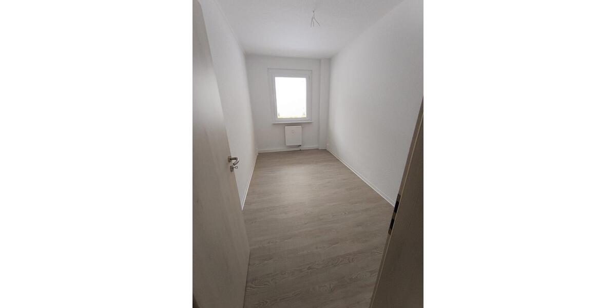 Etagenwohnung Treuen - 3 Zimmer, 62 m&sup2;, 370&euro; | Angebot:25324477