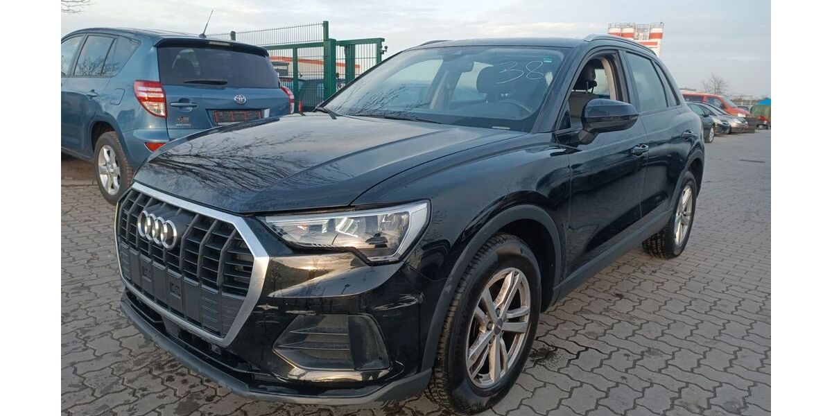 Audi Q3 220.000 km 14.500 &euro; Mittenwalde 15749