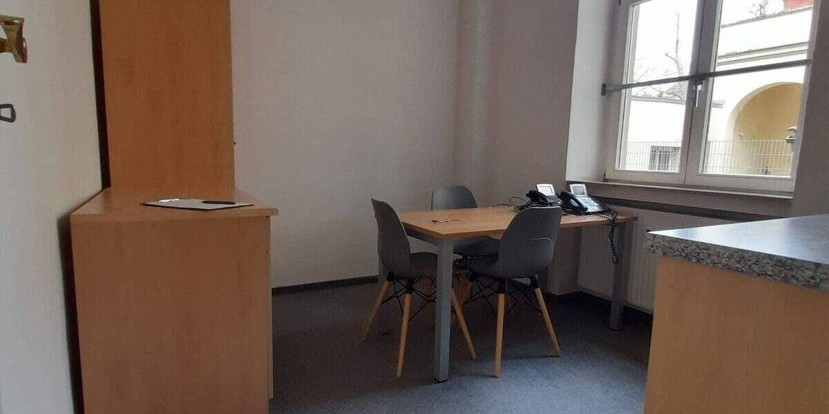 Gewerbeobjekt Gotha Gotha Nord - 2 Zimmer, 77 m&sup2;, 600&euro; | Angebot:25822285