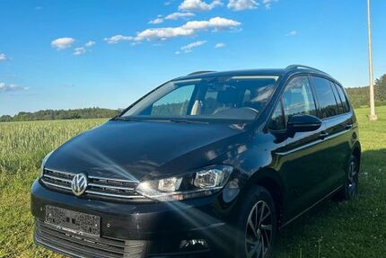 VW Touran 137.000 km 18.500 &euro; Tirschenreuth 95643