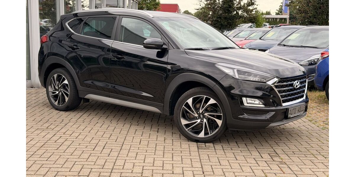 Hyundai TUCSON 89.922 km 18.450 &euro; Magdeburg 39120