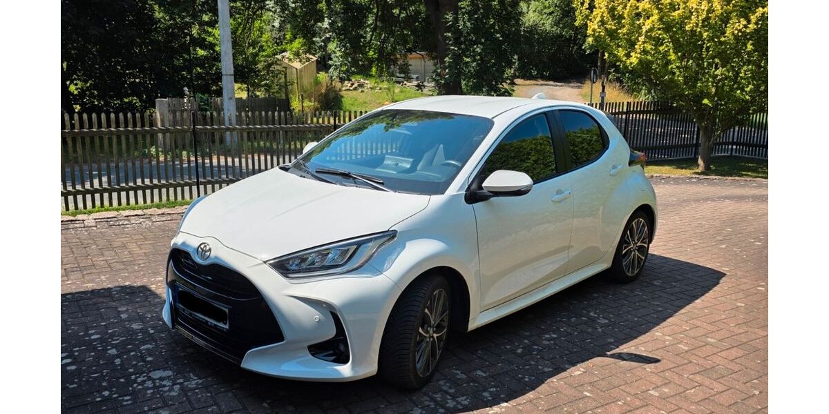 Toyota Yaris 8.500 km 22.990 &euro; Radebeul 01445