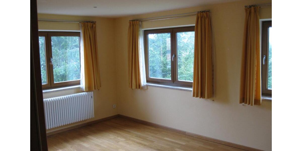 Etagenwohnung Peißenberg - 3 Zimmer, 85 m&sup2;, 1.100&euro; | Angebot:25945369