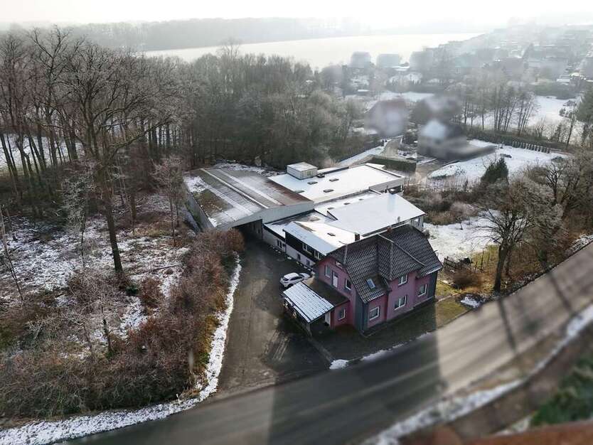 Haus zum Kaufen in Herford 949.000 € 1830 m²