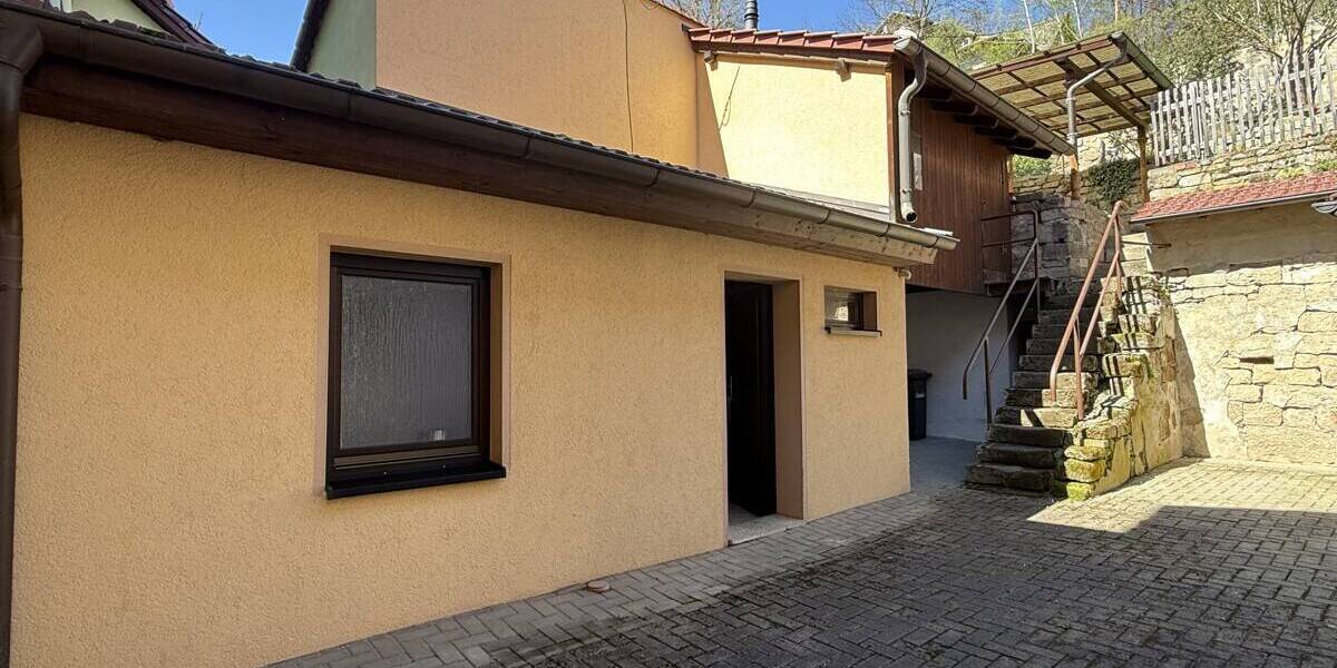 Mehrfamilienhaus, Wohnhaus Bad Blankenburg - 6 Zimmer, 141 m&sup2;, 175.000&euro; | Angebot:26683721