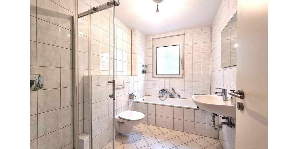 Etagenwohnung Bretten - 3 Zimmer, 83 m&sup2;, 980&euro; | Angebot:26677147