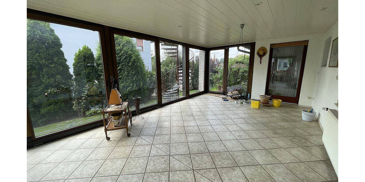 Etagenwohnung Minden Haddenhausen - 6 Zimmer, 202 m&sup2;, 197.500&euro; | Angebot:25662359