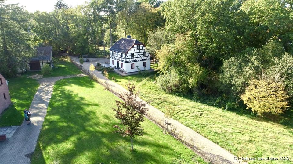 Einfamilienhaus Bad Münstereifel - 5 Zimmer, 147 m&sup2;, 1.850&euro; | Angebot:24654271