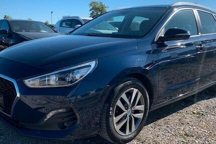 Hyundai i30 41.390 km 14.990 &euro; München 81827