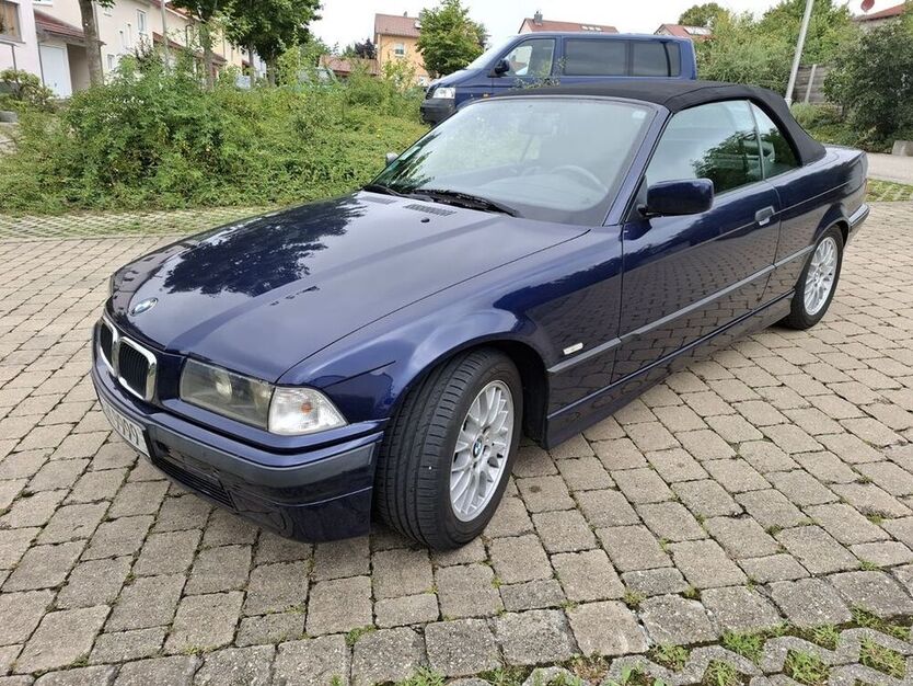 318