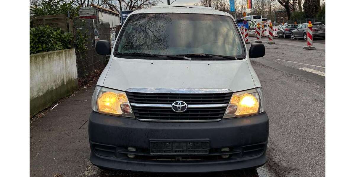 Toyota Hiace 371.366 km 7.990 &euro; Hamburg 20537