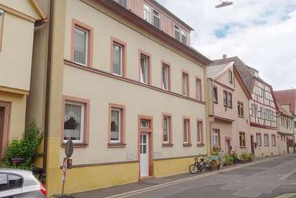 Haus zum Kaufen in Karlstadt 499.000 € 236 m²