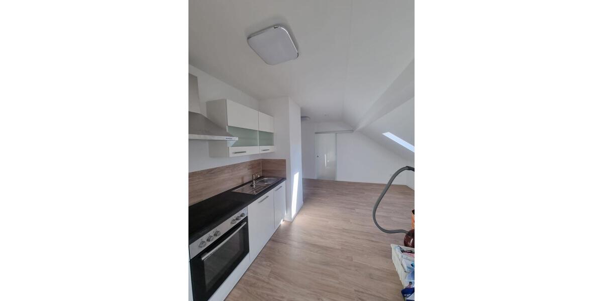 Dachgeschoßwohnung Rheine Altenrheine - 2 Zimmer, 39 m&sup2;, 400&euro; | Angebot:25782604