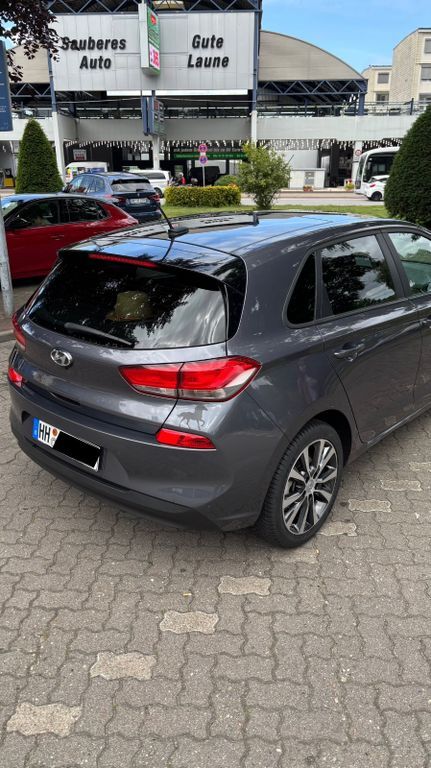 Hyundai i30 56.000 km 11.000 € Hamburg 22765