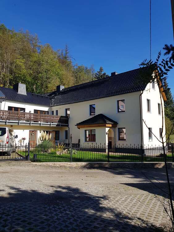 Haus zum Kaufen in Kamsdorf 500.000 € 250 m²