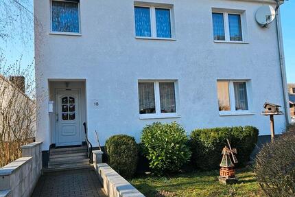 Haus Marsberg - 280.000&euro; | Angebot:27440796