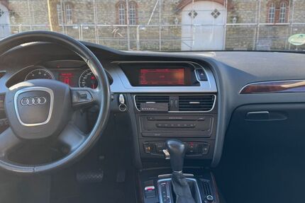 Audi A4 125.000 km 7.500 &euro; Möhnesee 59519