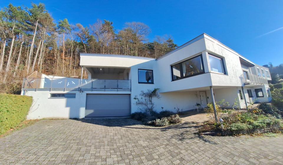 Einfamilienhaus Bad Kissingen - 8 Zimmer, 200 m&sup2;, 695.000&euro; | Angebot:26671413