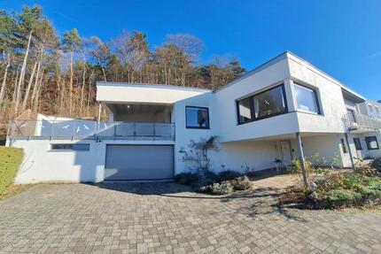 Haus Bad Kissingen - 8 Zimmer, 200 m&sup2;, 695.000&euro; | Angebot:26671413