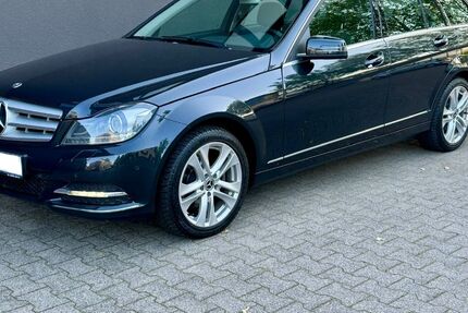 Mercedes-Benz C 250 137.000 km 12.900 &euro; Herford 32049