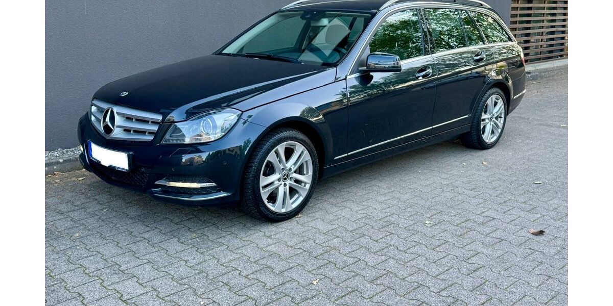 Mercedes-Benz C 250 137.000 km 12.900 &euro; Herford 32049