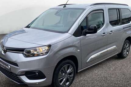 Toyota Proace City 1.500 km 29.930 &euro; Petersberg 07616